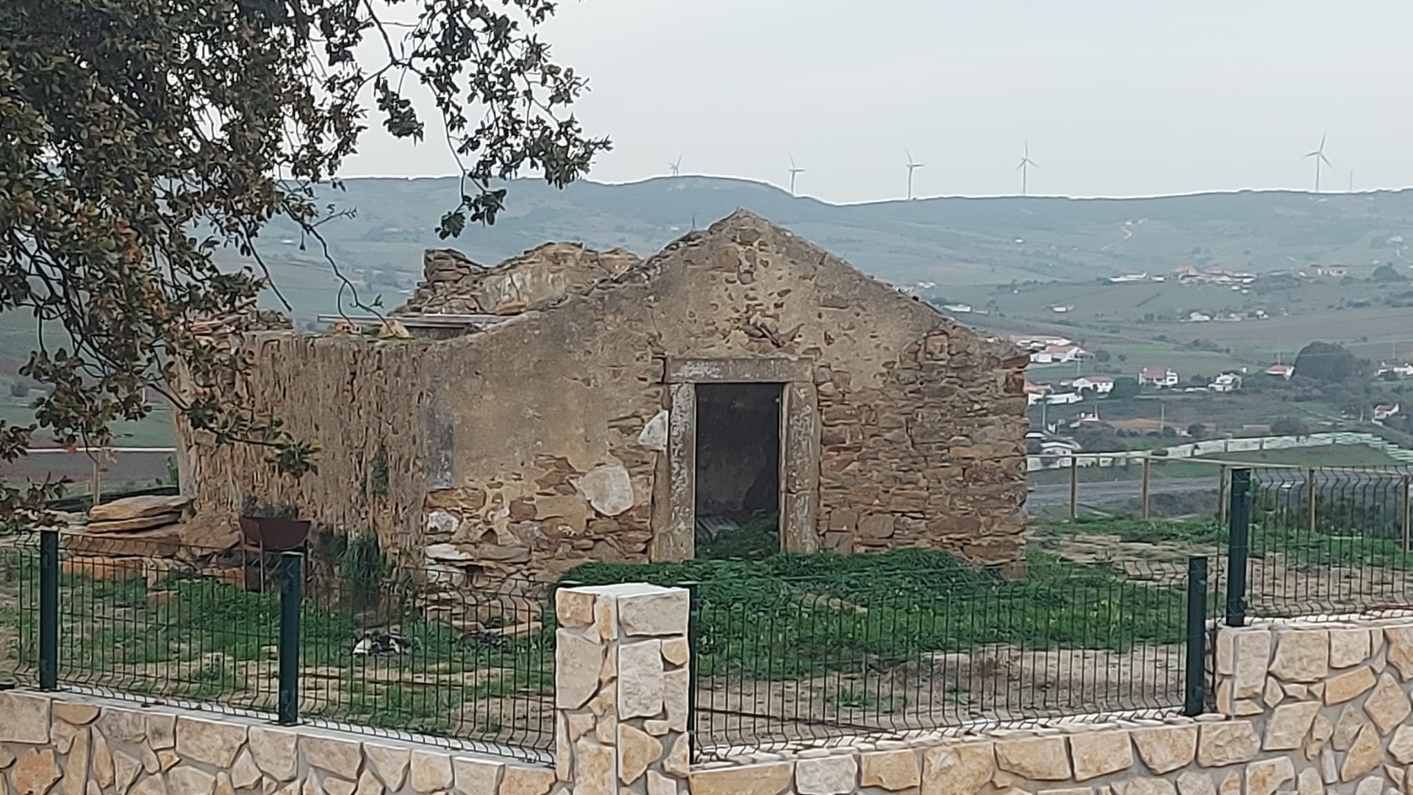 Moradia para Restaurar T2