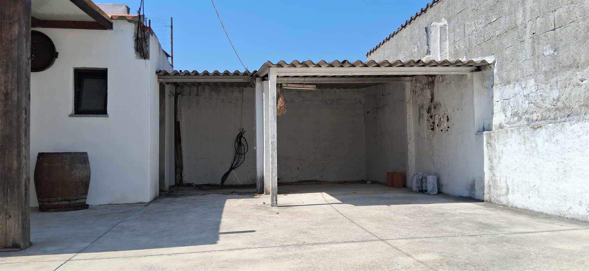 Moradia T5 com Jardim e Churrasqueira em Santo Antonino, Coruche